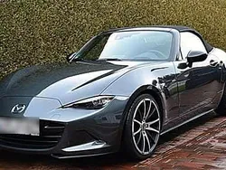 Grau Gebraucht 2015 Mazda MX5 Cabrio | 21.900 €