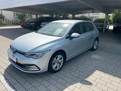 Silber Gebraucht 2020 VW Golf VIII Life Limousine | 18.599 € (Fairer Preis)