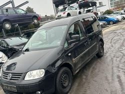 Schwarz Gebraucht 2010 VW Caddy Team Van / Kleinbus | 3.499 € (Fairer Preis)