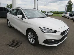Weiß Gebraucht 2022 Seat Leon Style Limousine | 21.900 € (Fairer Preis)
