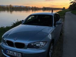 Blau Gebraucht 2008 BMW 118 Kleinwagen | 5.800 € (Teuer)