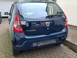 Blau Gebraucht 2011 Dacia Sandero Kleinwagen | 890 € (Superpreis)