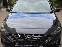 Grau Gebraucht 2022 Hyundai i30 Limousine | 13.500 € (Fairer Preis)