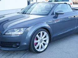 Grau Gebraucht 2007 Audi TT Roadster Cabrio | 10.000 €