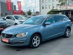 721 mussel blue metallic / met Gebraucht 2018 Volvo V60 Kombi | 11.900 € (Superpreis)