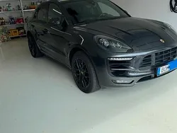 Grau Gebraucht 2017 Porsche Macan SUV | 32.500 €