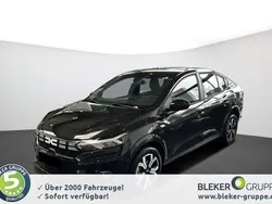 Perlmuttschwarz Gebraucht 2024 Dacia Logan Limousine | 17.690 € (Fairer Preis)