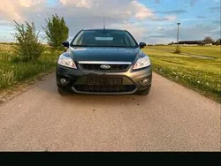 Grau Gebraucht 2008 Ford Focus Kleinwagen | 3.500 € (Fairer Preis)