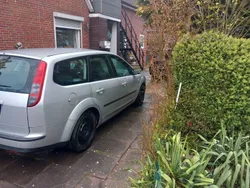 Silber Gebraucht 2006 Ford Focus Ambiente Kombi | 1.600 € (Guter Preis)