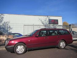 Rot Gebraucht 1998 Mercedes E240 Classic Kombi | 3.300 € (Superpreis)