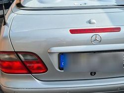 Silber Gebraucht 2000 Mercedes CLK230 Cabrio | 4.100 €
