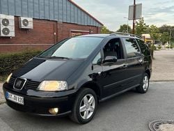 Schwarz Gebraucht 2007 Seat Alhambra Van / Kleinbus | 2.900 € (Fairer Preis)