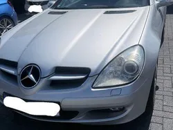 Silber Gebraucht 2005 Mercedes 200 Cabrio | 6.500 €