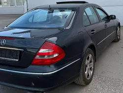 Schwarz Gebraucht 2004 Mercedes E320 Avantgarde Limousine | 5.500 € (Etwas zu teuer)