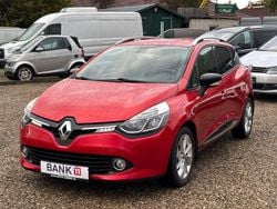 Rot Gebraucht 2016 Renault Clio GrandTour LIMITED Kombi | 9.980 € (Fairer Preis)