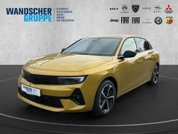 Kult gelb (metallic) Gebraucht 2024 Opel Astra Limousine | 23.990 € (Superpreis)