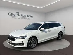 Weiß Gebraucht 2024 Skoda Superb LAURIN & KLEMENT Kombi | 47.900 € (Guter Preis)