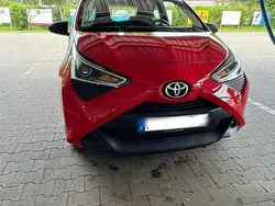 Rot Gebraucht 2020 Toyota Aygo Kleinwagen | 4.900 € (Guter Preis)