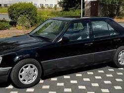 Schwarz Gebraucht 1995 Mercedes 200 Limousine | 9.990 €
