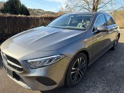 Grau Gebraucht 2025 Mercedes A180 Limousine | 25.900 € (Superpreis)