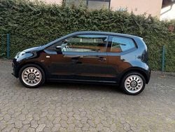Schwarz Gebraucht 2011 VW up! Black Edition Kleinwagen | 3.999 € (Etwas zu teuer)