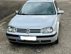 Silber Gebraucht 2001 VW Golf IV Edition Limousine | 1.950 € (Guter Preis)