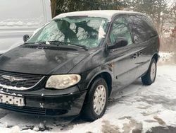 Schwarz Gebraucht 2007 Chrysler Voyager Van / Kleinbus | 1.900 € (Fairer Preis)