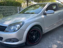 Silber Gebraucht 2009 Opel Astra Coupé | 1.699 € (Guter Preis)