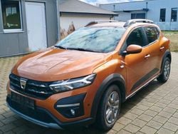 Orange Gebraucht 2022 Dacia Sandero Comfort Kleinwagen | 13.300 € (Guter Preis)