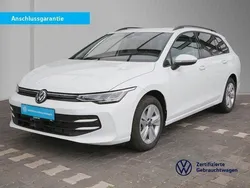 Weiß Gebraucht 2024 VW Golf VIII Life Kombi | 27.720 € (Fairer Preis)