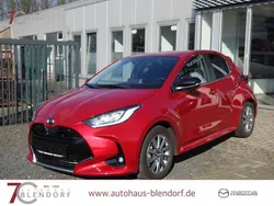 Formal red Gebraucht 2023 Mazda 2 Kleinwagen | 20.750 € (Guter Preis)