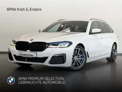 Weiss Gebraucht 2022 BMW 540 M Sport Kombi | 46.288 € (Guter Preis)