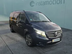 Blau Gebraucht 2021 Mercedes Vito Edition Van / Kleinbus | 49.300 €