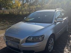 Grau Gebraucht 2008 Volvo V50 Kombi | 5.300 € (Teuer)