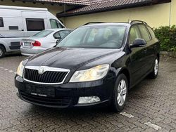 Schwarz Gebraucht 2010 Skoda Octavia Elegance Kombi | 2.800 €