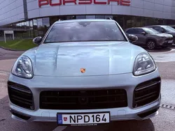 Grau Gebraucht 2021 Porsche Cayenne Turbo SUV | 114.900 €