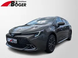 Silber Gebraucht 2025 Toyota Corolla Limousine | 35.490 €