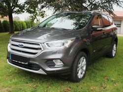 Grau Gebraucht 2019 Ford Kuga Titanium SUV | 15.900 € (Guter Preis)