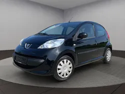 Schwarz Gebraucht 2006 Peugeot 107 Filou Kleinwagen | 2.300 € (Fairer Preis)