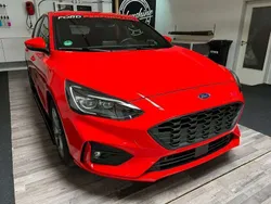 Rot Gebraucht 2020 Ford Focus ST-Line Kleinwagen | 17.500 € (Superpreis)