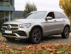 Mojavesilber metalliclack Gebraucht 2020 Mercedes GLC220 AMG line SUV | 30.300 € (Fairer Preis)