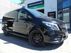 Obsidianschwarz metallic Gebraucht 2020 Mercedes V300 AMG line Van / Kleinbus | 58.799 € (Etwas zu teuer)