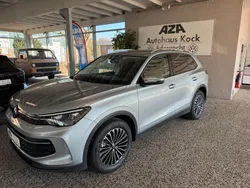 Oyster silver metallic Gebraucht 2025 VW Tiguan Life SUV | 39.890 € (Fairer Preis)