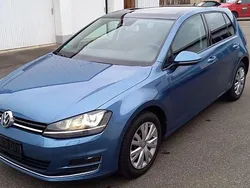 Blau Gebraucht 2013 VW Golf VII Highline Limousine | 11.900 € (Etwas zu teuer)