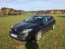 Schwarz Gebraucht 2010 Renault Laguna III Kombi | 3.499 € (Fairer Preis)