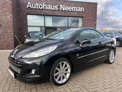 Schwarz Gebraucht 2010 Peugeot 207 CC Roland Garros Cabrio | 5.480 € (Etwas zu teuer)