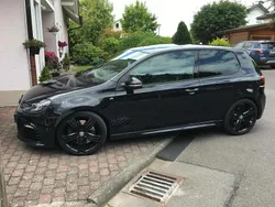Schwarz Gebraucht 2011 VW Golf VI Black Edition Limousine | 15.500 €