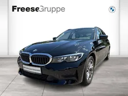 Schwarz Gebraucht 2021 BMW 330e Advantage Kombi | 29.890 € (Fairer Preis)