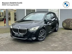 Schwarz Neu 2025 BMW 220 Active Tourer M Sport Van / Kleinbus | 42.980 € (Guter Preis)