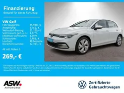 Pure white Gebraucht 2022 VW Golf VIII Style Limousine | 23.390 € (Guter Preis)
